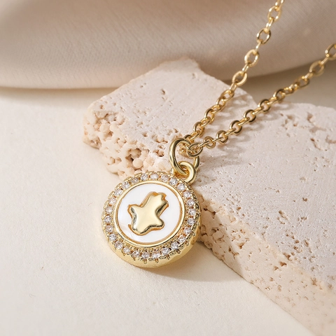 Copper Gold Plated Zirconia Heart Star Hamsa Hand Pendant Necklace Minimalist Light Luxury Fashion Jewelry For Women