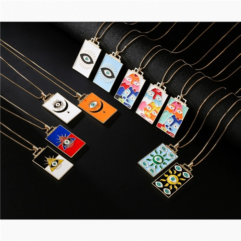 Collana con Pendente Rettangolare Malocchio in Rame Vintage Placcato Oro Smalto Zirconia Artistico Gioielli da Donna