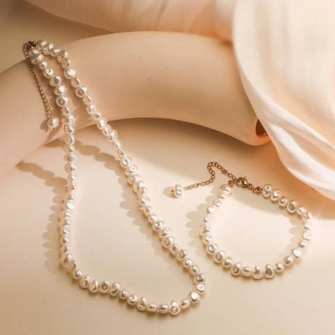 Elegante Edelstahl Barock Künstliche Perle Halskette Für Damen Vergoldet Unregelmäßige Perle Choker Schmuck Set