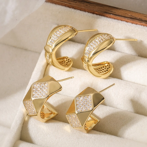 Minimalistische Geometrische Oorknopjes Voor Vrouwen Koper 18K Verguld Strass Ingelegd Kleine Ronde Boog Mode Sieraden