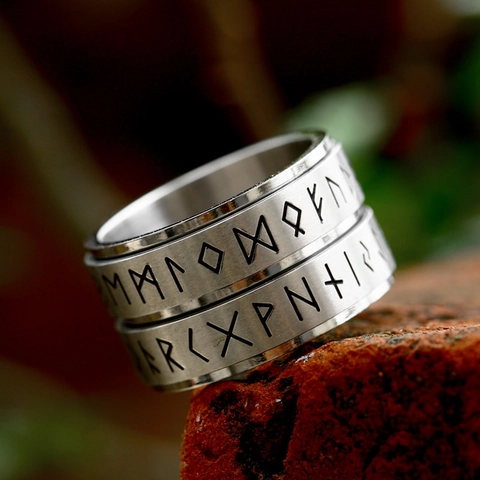 Anello Spinner Vichingo da Uomo in Acciaio Inossidabile con Lettere Nordiche Anello Rotante Antistress Regalo Gioielli