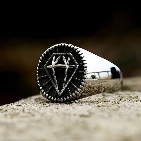 Retro Titanium Steel Men Ring Geometric Carved Diamond Pattern Stainless Steel Punk Gothic Polished Jewelry For Men