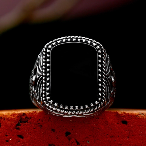 Vintage Titanium Steel Black Onyx Signet Ring For Men Gothic Eagle Skull Engraved Biker Ring Punk Antique Jewelry Gift