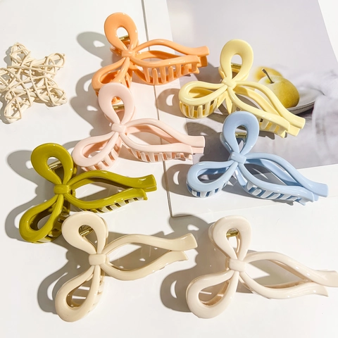 Fashionable Large Bowknot Moon Shape PC Hair Claw Clips UV Painted Hair Clips For Women Elegant Hairstyling Hair Accessories