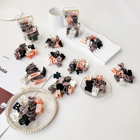 Collezione di Mini Mollette per Capelli Opache per Donna Ragazza Stile Coreano Piccoli Fiori Orso Cuore Forma Geometrica Accessori per Capelli