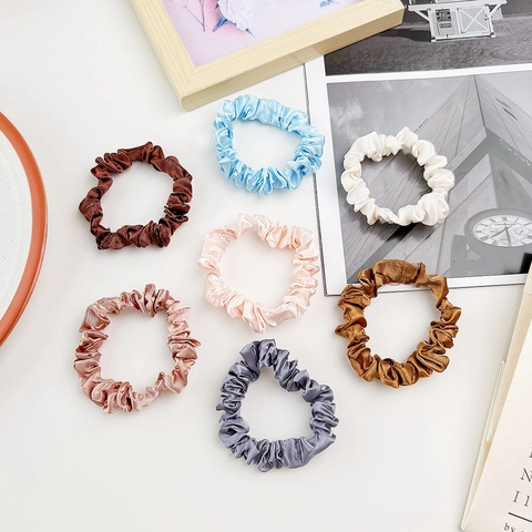 Solid Color Satin Scrunchies Elegant Pleated Hair Rings Soft Silk Feel Ponytail Holder Fashion Hair Accessories For Women