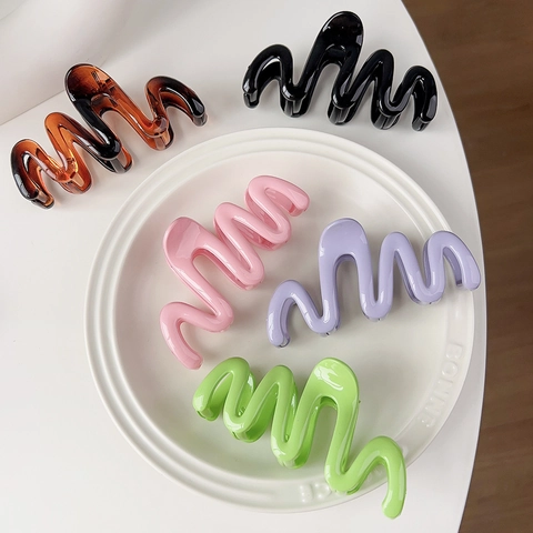 Wave Shaped Large Hair Claw Clip Glossy Matte Resin Shark Clip Geometric Hair Accessories For Women Daily Hair Fixing