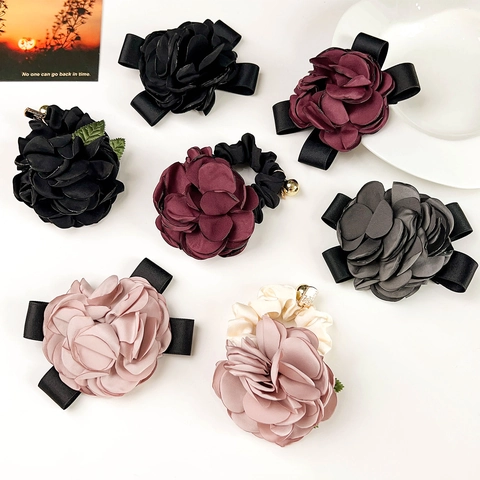 Korean Style Elegant 3D Rose Flower Hair Claw Clip For Women Satin Fabric Floral Shark Clip Handmade Hair Tie Accessories