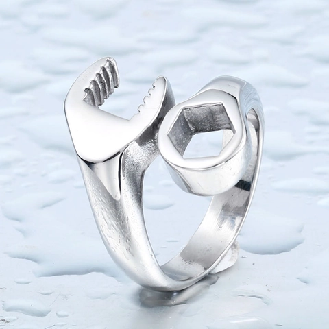 Creative Wrench Shape Stainless Steel Ring For Men Vintage Industrial Mechanical Tool Design Polished Finger Ring Jewelry Gift