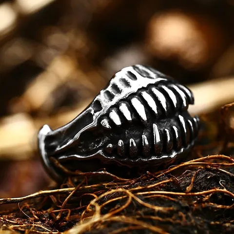 Orecchino a Bottone Gotico Punk con Zanne Anello in Acciaio Inossidabile Distressed Vintage Denti Affilati Piranha Uomo Gioielli