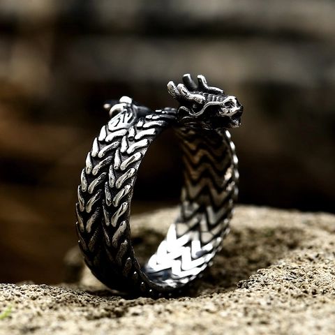 Retro Titanium Steel Dragon Ring For Men Gothic Domineering Animal Dragon Head Finger Ring Antique Silver Polished Punk Biker Jewelry