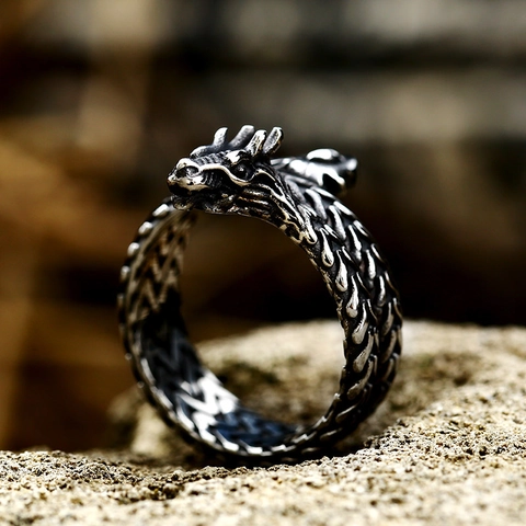 Retro Titanium Steel Dragon Ring For Men Gothic Domineering Animal Dragon Head Finger Ring Antique Silver Polished Punk Biker Jewelry
