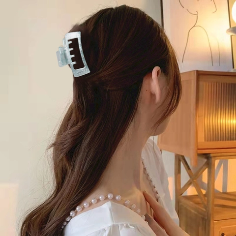 Mode Gematteerde Holle Geometrische Haarklem Voor Dames High-end Ontwerp Plastic Haarklip Dubbele Tanden Haarstyling Accessoire