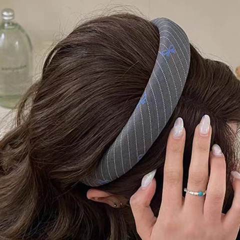 Cerchietto Imbottito in Spugna con Motivo a Farfalla Stile Coreano in Tessuto Fatto a Mano Bordo Largo per Donna Accessori Capelli