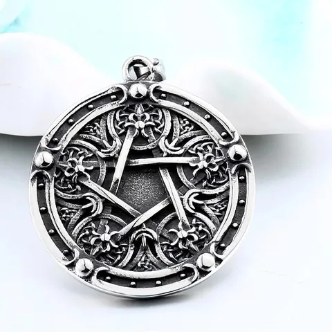 Vintage Gothic Stainless Steel Pentagram Round Pendant Men Nordic Viking Style Jewelry Pendant Only Without Chain