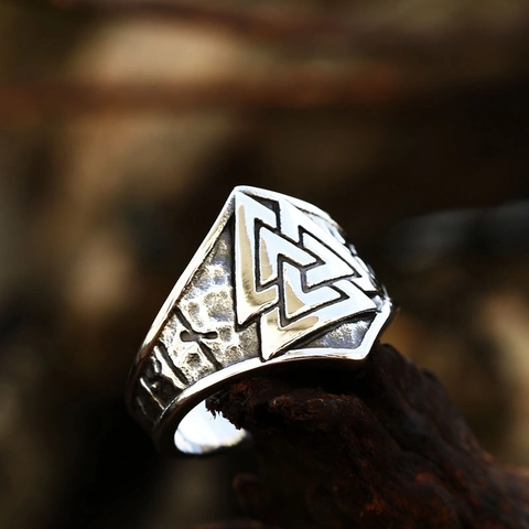 Vintage Viking Valknut Stainless Steel Ring For Men Nordic Runes Embossed Band Ring Retro Nordic Mythology Jewelry Gift