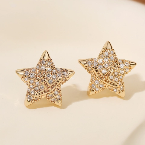 Boucles d'Oreilles Clous Étoile en Cuivre Plaqué Or pour Femmes Avec Incrustation de Zirconia Bijoux de Mode Individualité Étoile