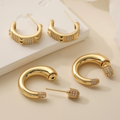 Pendientes de Forma de C Geométricos de Cobre Chapado en Oro de 18K con Zirconia Micro Pavé Joyería para Mujeres Fiesta Diario