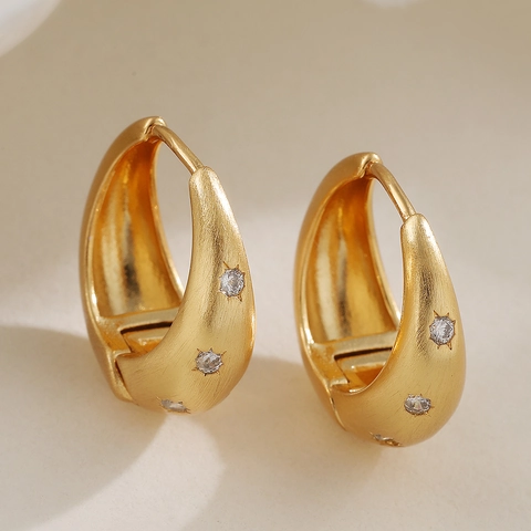 Orecchini a Cerchio in Rame Spazzolato Vintage Con Zircone a Stella Intarsiato Gioielli di Lusso Leggeri per Donna