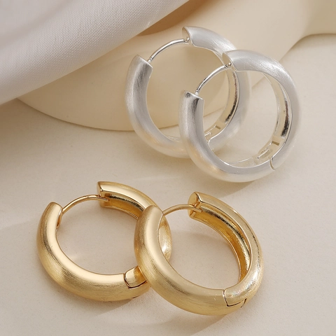 Pendientes de Aro de Cobre Cepillado para Mujer Moda Minimalista Sencillos Pendientes de Aro Geométricos Redondos Chapados en Oro Plata Joyas
