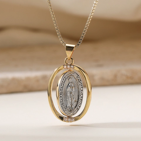 Collar de Pendiente de Virgen María de Cobre Chapado en Oro para Mujer Joyería Religiosa con Circonia Incrustada y Medallón Ovale