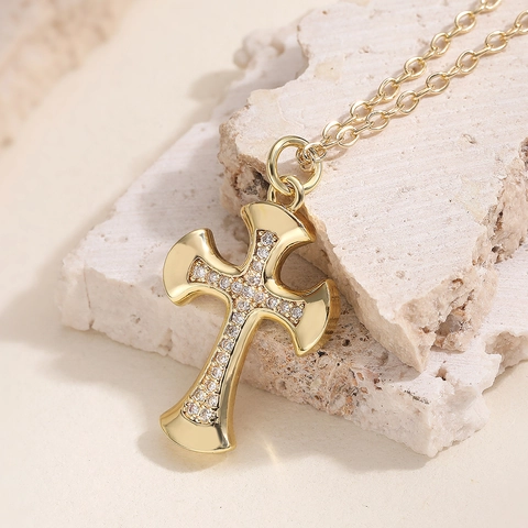 Collar con Colgante de Cruz de Cobre y Circonia Minimalista Lujo Ligero Chapado en Oro 18K Joyas Religiosas para Mujer Regalo