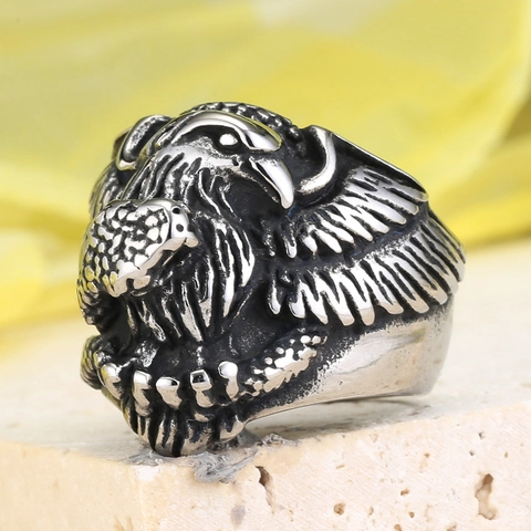 Vintage Stainless Steel Eagle And Snake Biker Ring For Men Punk Gothic Animal Totem Distressed Finish Band Ring Jewelry