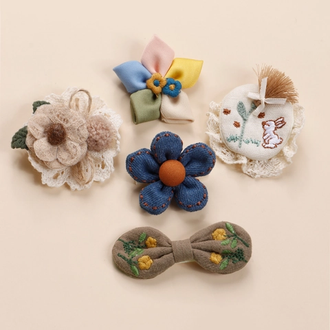 Fermagli per Capelli a Forma di Fiore in Tessuto Stile Foresta Vintage per Bambini Ricamo Coniglio Fiocco Accessori Fatti a Mano