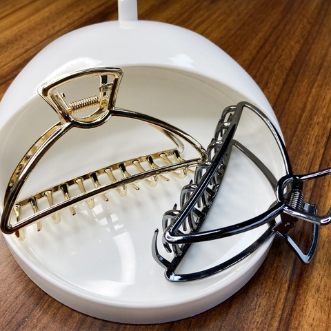 Große Geometrische Hohle Legierung Haarklammer Vintage Minimalistisch Metall Hai Clip Haarschmuck Für Damen Tägliches Styling