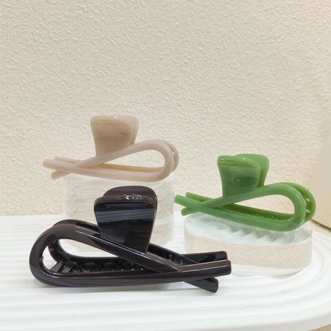 Simple Fashion PVC Plastic Cross Hair Claw Clip Extra Large Thickened Shark Clip For Women Daily Styling Hair Accessories