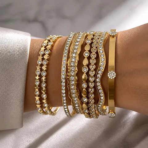 Bracciale Rigido in Acciaio Inossidabile Placcato Oro con Strass per Donna Impermeabile Ipoallergenico Motivo Cuore Onda Stella Gioielli Moda
