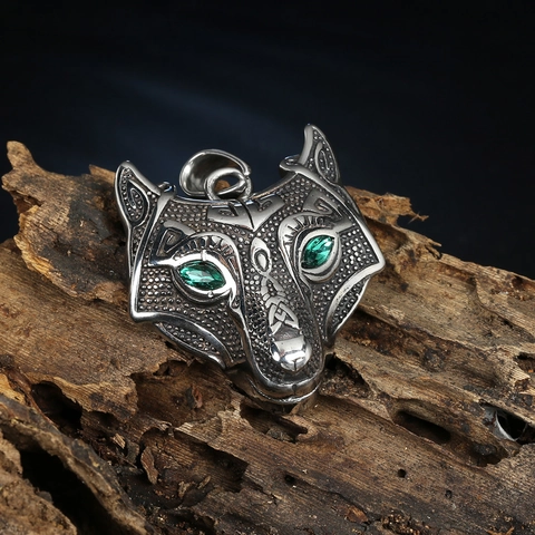 Vintage Stainless Steel Wolf Head Pendant For Men Retro Nordic Celtic Knot Animal Necklace Rhinestone Eyes Punk Jewelry