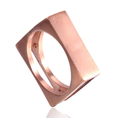 Anillo Cuadrado Minimalista de Acero Inoxidable para Hombre Banda Geométrica con Acabado Mate Cepillado Joyería de Estilo Industrial