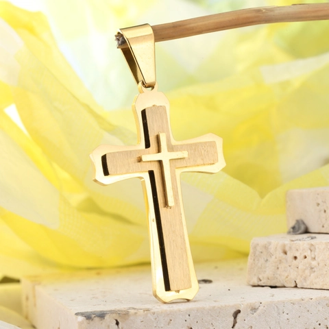 Colgante de Cruz de Acero Inoxidable de Triple Capa 3D Vintage para Hombre Religioso Cepillado Pulido Estilo Goth Punk Joyería Católica Regalo