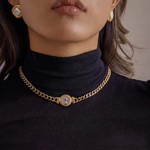 Collar con Colgante de Moneda Amor Fati de Acero Inoxidable Vintage Bicolor Relieve de Retrato Eslabón Cubano Joyería Moda Mujer