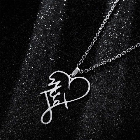 Collar Minimalista de Acero Inoxidable Con Colgante de Corazón Hueco y Letra Faith Para Mujer Joyería de Cadena de Clavícula Elegante