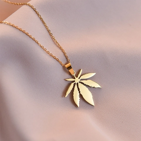 Collar de Colgante de Hoja de Arce de Acero Inoxidable Chapado en Oro Mujer Hombre Elegante Minimalista Botánico