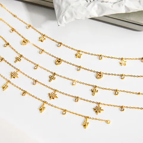 Stainless Steel Rhinestone Pendant Necklace For Women Heart Star Lightning Cross Charms Minimalist Jewelry Fashion Accessories Gift