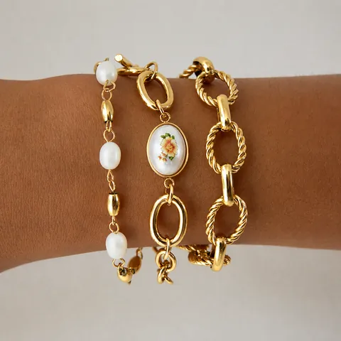 Pulsera de Perlas de Agua Dulce de Acero Inoxidable Vintage Con Colgante Floral Cierre de Barra Pulsera Bañada en Oro para Mujer