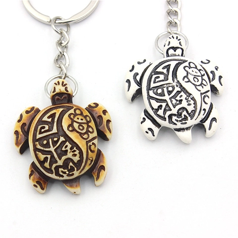 Vintage Hars Zeeschildpad Sleutelhanger Met Stam Totem Gesneden Patroon Etnisch Retro Souvenir Tas Hanger