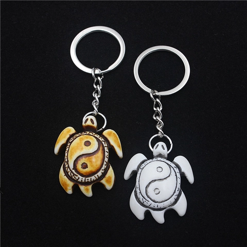 Ethnic Resin Sea Turtle Keychain With Tai Chi Yin Yang Pattern Vintage Faux Wood Grain Turtle Shell Alloy Bag Charm Key Ring