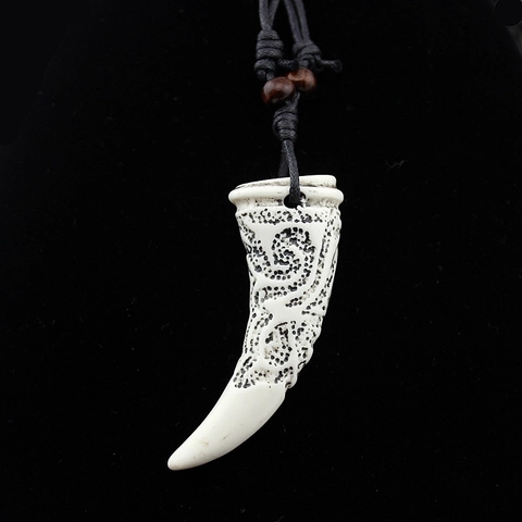 Vintage Tribal Wolf Tooth Pendant Necklace For Men Ethnic Totem Carved Resin Bone Style Adjustable Cord Necklace Boho Jewelry