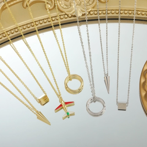 Minimalistische Kupfer Zirkonia Halskette Süße Flugzeug Geometrische Würfel Kreis Kegel Anhänger Halskette Gold Silber Galvanisierter Schmuck Für Damen