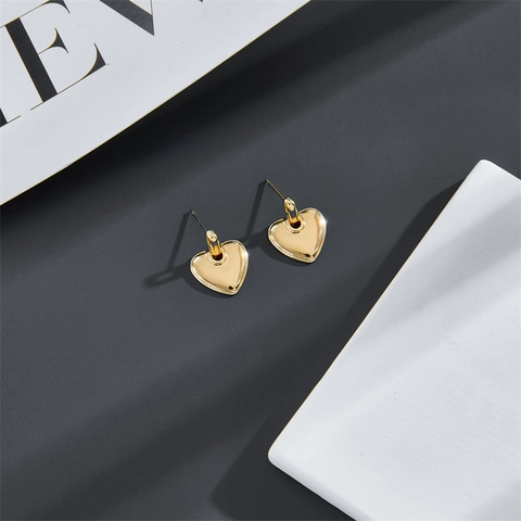Pendientes de Botón de Corazón de Cobre Chapado en Oro de 14K para Mujer Superficie Lisa Joyas Geométricas Regalo Fiesta