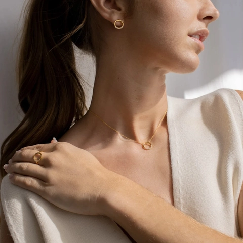 Anello in Ottone con Zirconia Rotonda Geometrica per Donna Placcato in Oro 14K Fascia Squisita Minimalista Gioielli di Moda Regalo