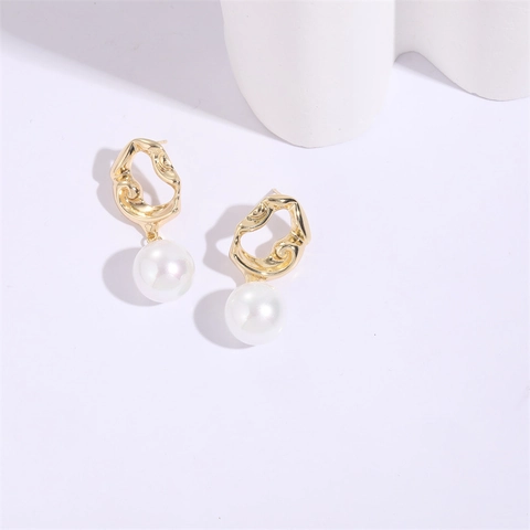 Orecchini a Bottone in Rame Placcato Oro 14K Stile Francese Con Perla Artificiale e Perno in Argento Sterling 925 Zirconia Gioielli Donna