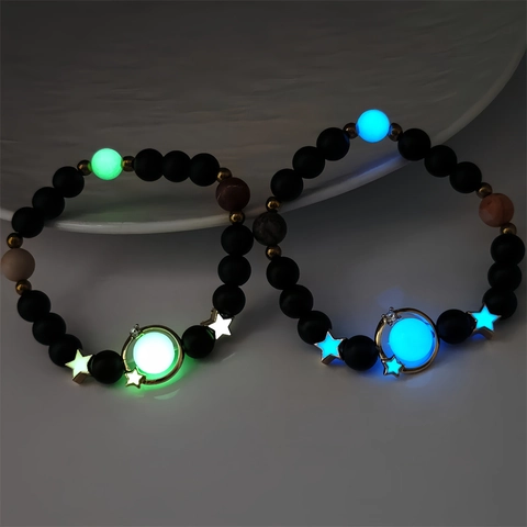 Bracciale di Perline Stellato Luminoso in Pietra Nera Smerigliata con Ciondolo Pianeta Stella Elastico Gioielli Celesti