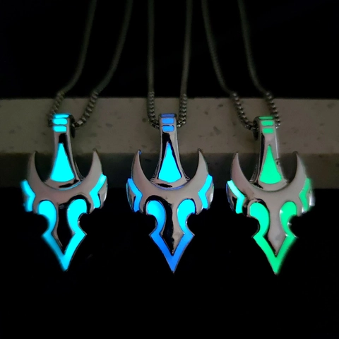 Collier Pendentif Tête de Taureau Lumineux Style Européen Américain Pour Hommes Femmes Chaîne en Acier Inoxydable Alliage Glow In The Dark Punk Gothique Bijoux