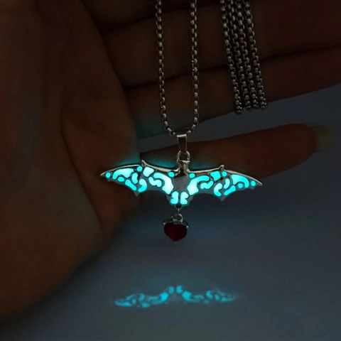 Gothic Halloween Luminous Bat Pendant Necklace With Red Heart Glass Zirconia Hollow Alloy Chain Jewelry For Women Party