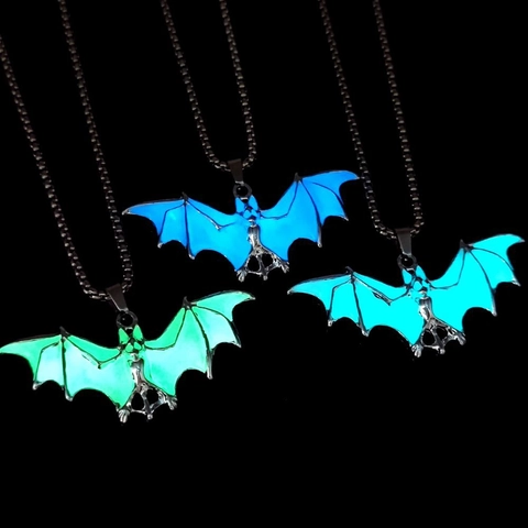 Halloween Luminous Vampire Bat Pendant Necklace For Women Men Gothic Zinc Alloy Glow In The Dark Street Punk Jewelry Accessory